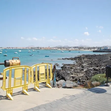 3 Bedrooms With City View And Terrace At Corralejo 2 Km Away From The Beach Appartement *