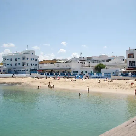 3 Bedrooms With City View And Terrace At Corralejo 2 Km Away From The Beach Appartement La Oliva
