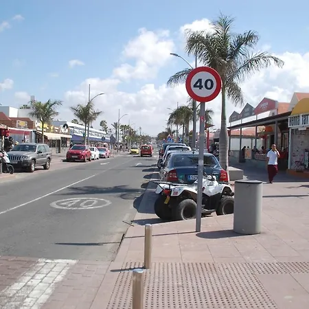 3 Bedrooms With City View And Terrace At Corralejo 2 Km Away From The Beach Appartement *